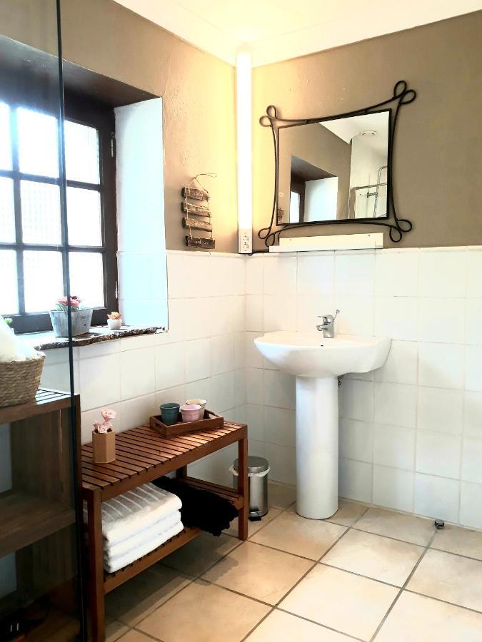 Gite Du Manoir Des Haies Villa Les Champs-Geraux Luaran gambar