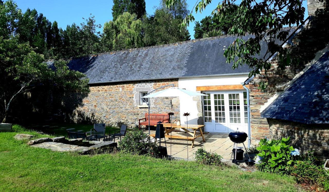 Gite Du Manoir Des Haies Villa Les Champs-Geraux Luaran gambar